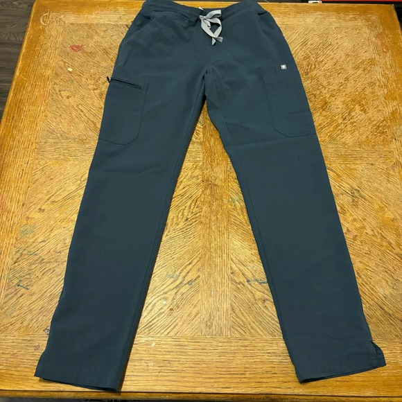 FIGS Technical Collection Scrub Pants Women Size XS Straight Leg - Picture 2 of 7